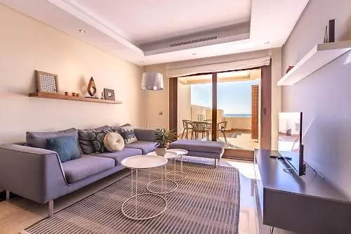 Bahia Boutique Apartments 埃斯特波纳