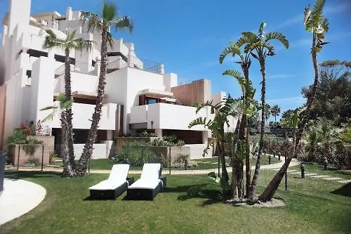 Bahia Boutique Apartments 埃斯特波纳